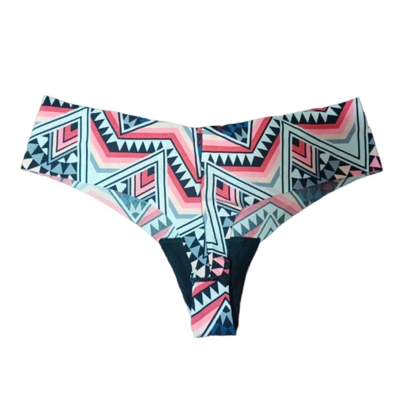 Victoria Secret Aztec Print - Picture 3 of 3